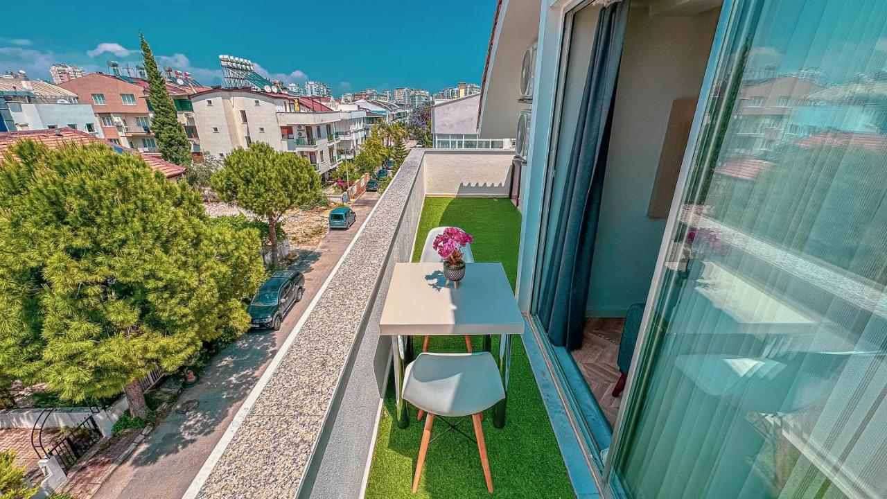 Moon Suites Antalia Esterno foto